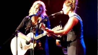 Millionaires - Kasey Chambers and Beccy Cole - DRB Reunion 25-01-12 chords