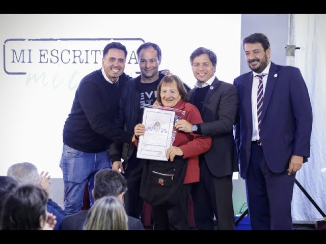 Entrega de Escrituras en Carmen de Areco