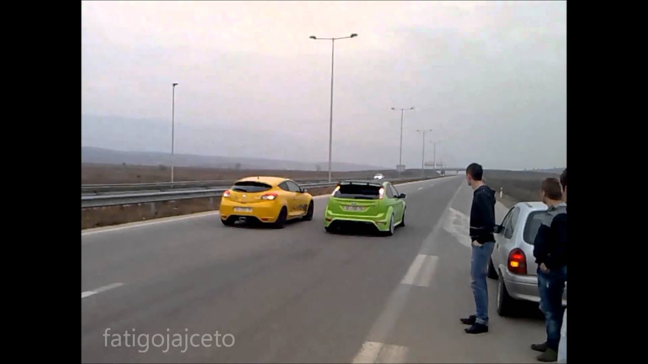 Ford Focus RS vs Renault Megane RS
