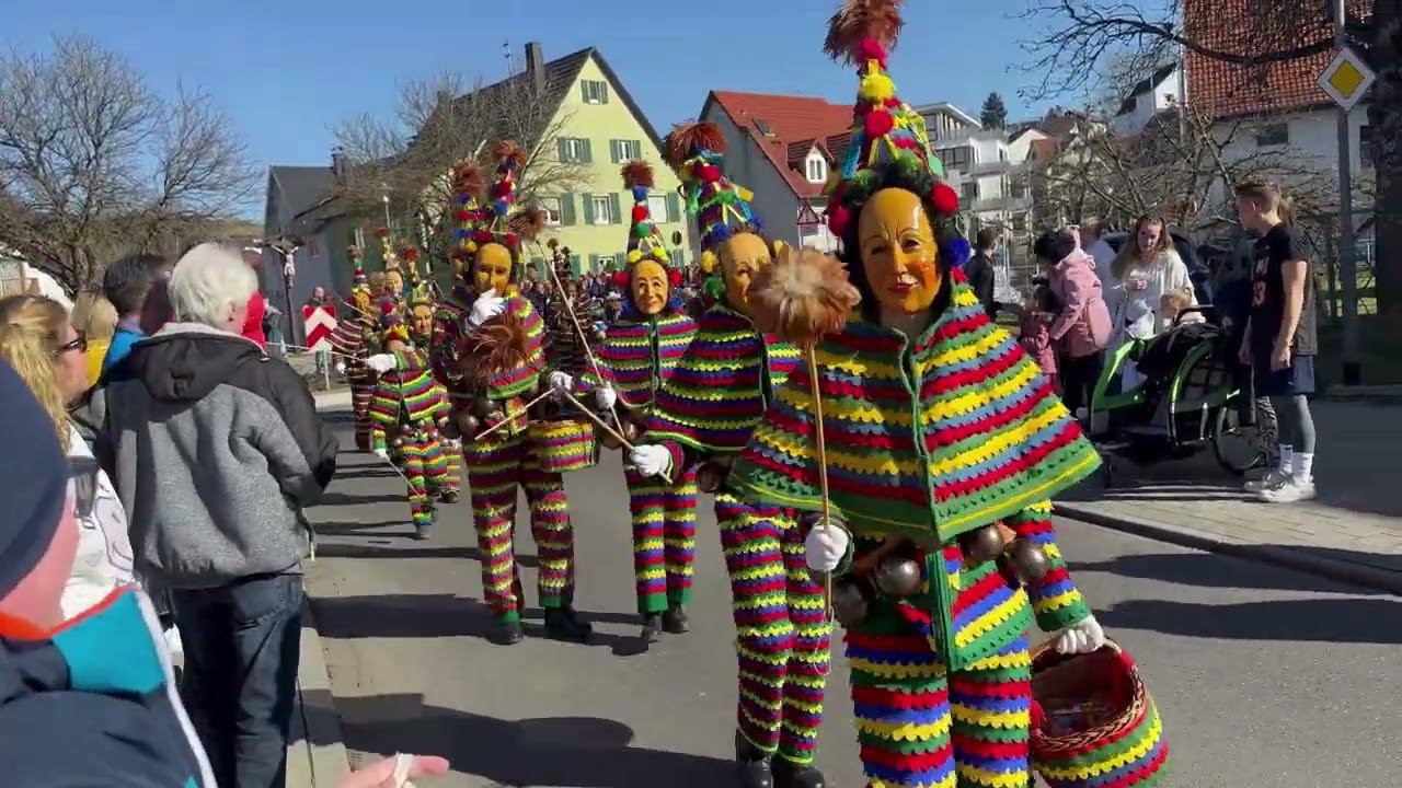 Деревенский карнавал или пятое время года Fasching Umzug Frittlingen 2023