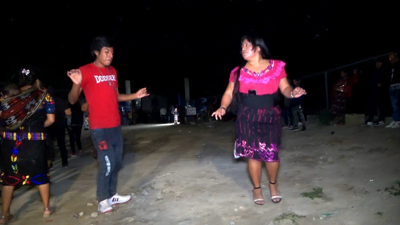 Asi Goza la Tóxica con Xoyita Musical en Santa Elena Chichop Joyabaj 