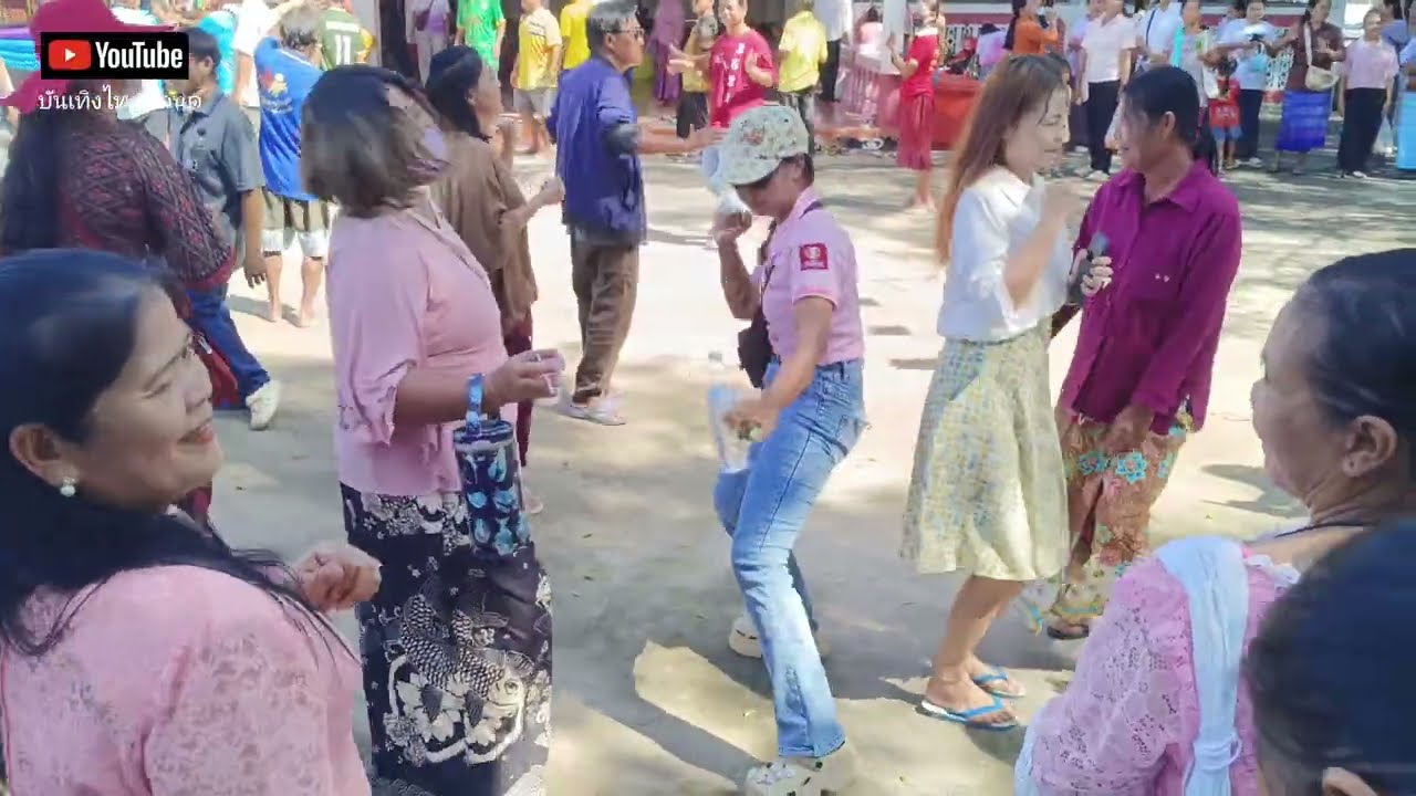 แห่กฐินปี2568 บ.ดงเค็ง ต.กุดขาคีม อ.รัตนบุรี จ.สุรินทร์ 