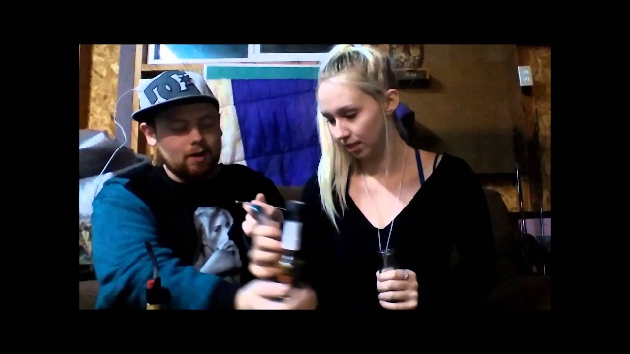 Dabs and Bong Hits With Two Stoners!