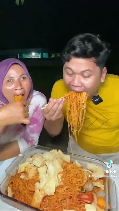 MUKBANG MIE JEBEW PEDES GAK ADA AKHLAK