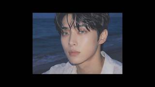 Download lagu Moon Sol - Tell Me I'm Dreaming