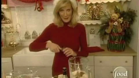 Sandra Lee - Santa's Sleigh Cocktail