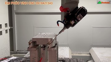 Máy Cnc trung tâm 5 trục gia công cắt táp lô nhựa làm oto