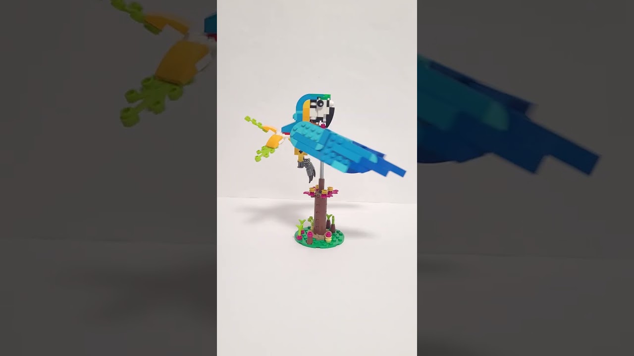 LEGO MOC-155014 31144 Exotic pink balancing parrot by jemunoz0