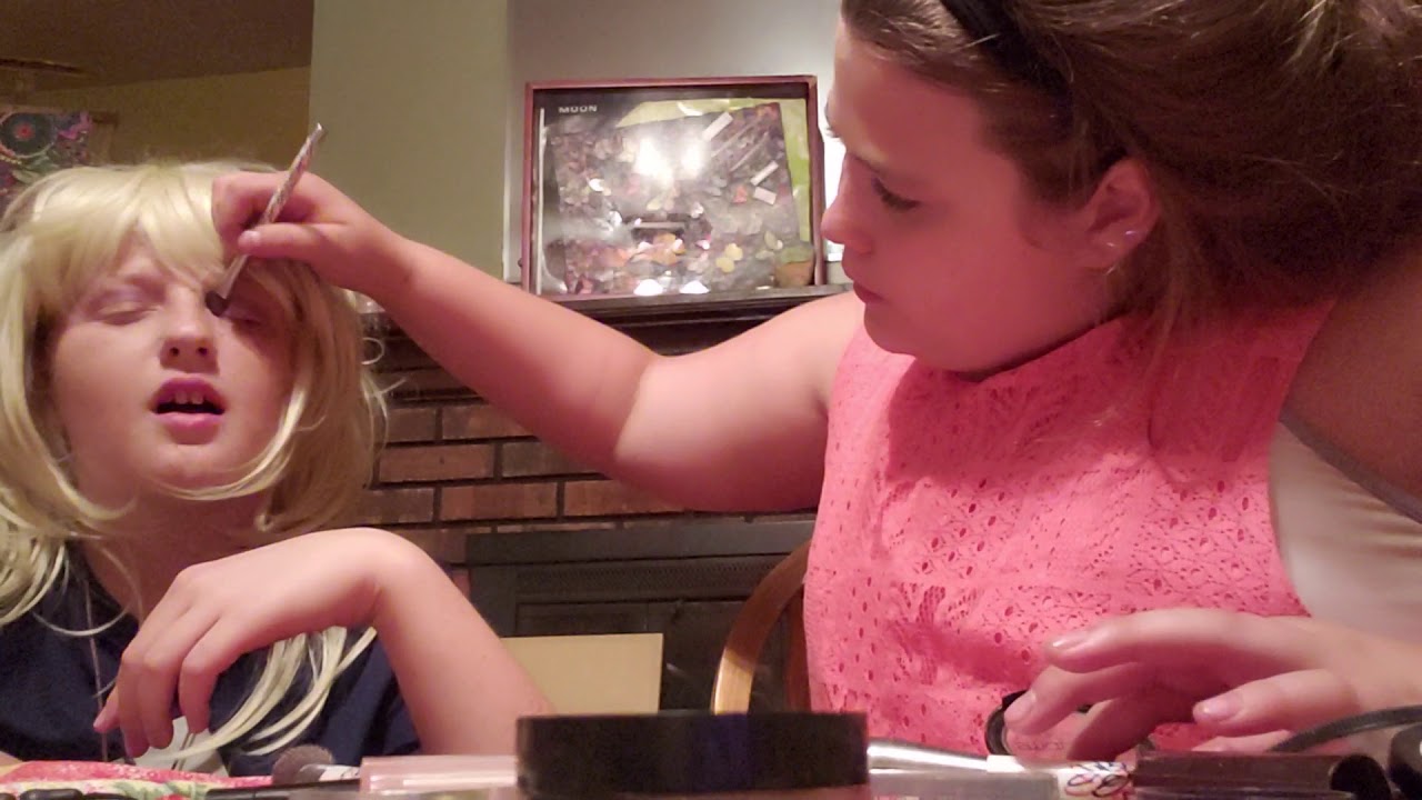 Doing my sister makes - YouTube