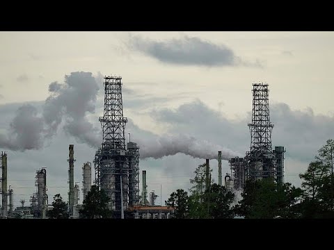 Нефтяные рынки снижаются на фоне обещания Трампа помочь судам пересечь Ормузский пролив