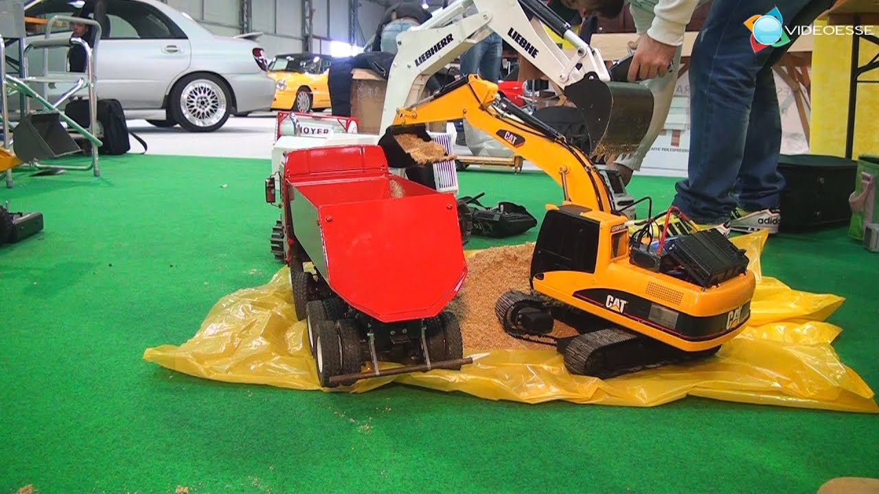 modellini radiocomandati movimento terra cat