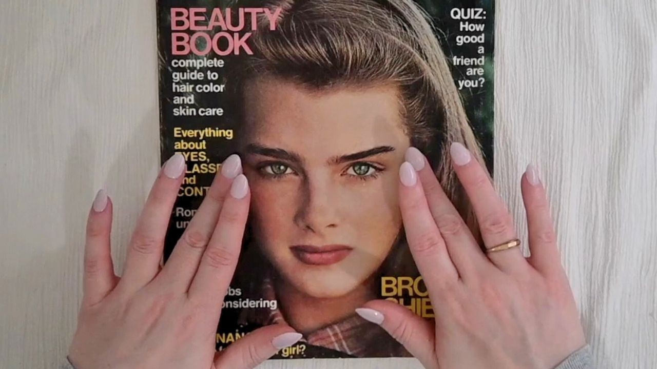 whisper ASMR 🩷 '70s vintage magazine flip through 🔍 jewelry trend spotting 🤍 3 of 3