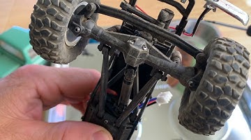 SCX24 Suspension and Servo Binding