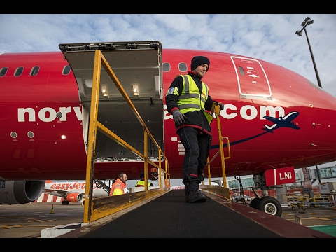 Video: Norwegian Air Billige Flyrejser Til Europa