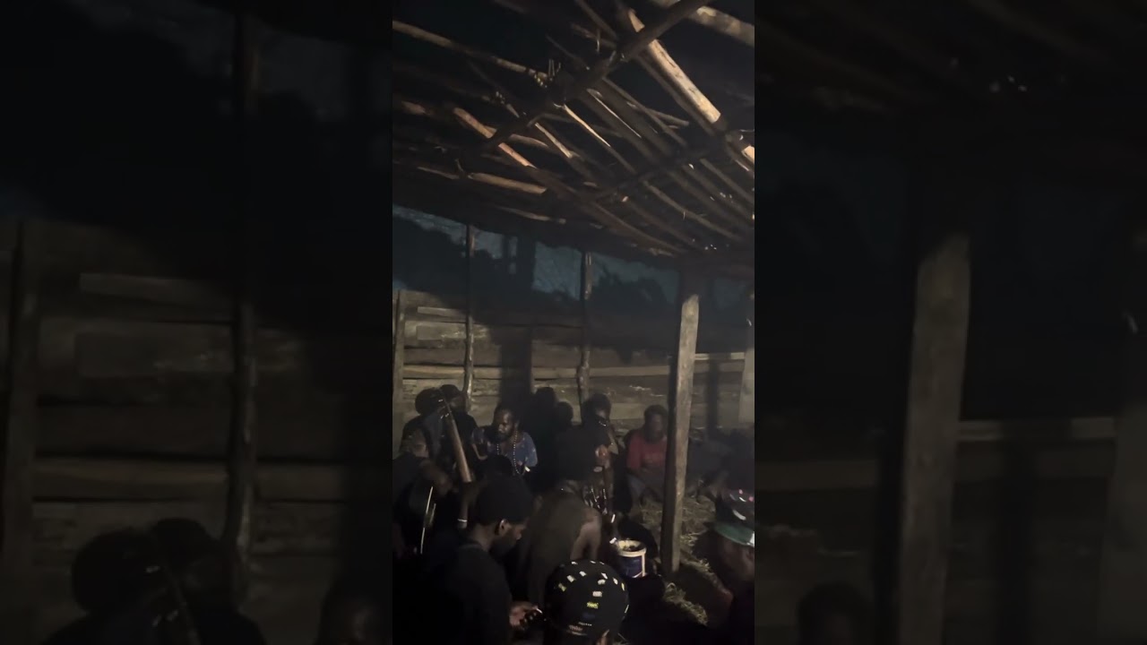 Lagu tradisional enembe weya Kembu mamit  ~ENEMBENACK AWiya🇵🇬🇸🇧🇨🇺🛖