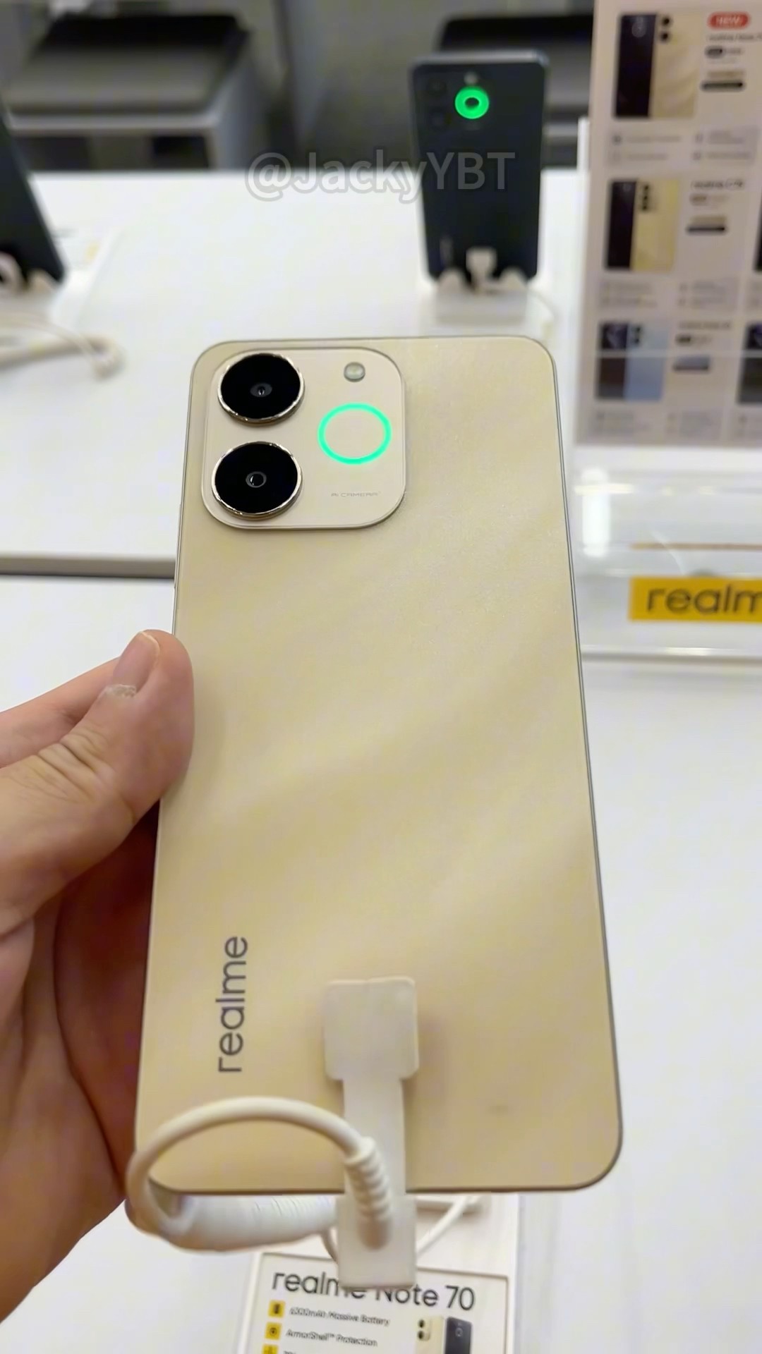 Realme Note 70 Beach Gold first look! #realme #realmenote70 - YouTube
