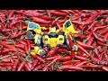 Transformers Chili Eating Contest Superhero Bumblebee vs. Barricade, Bonecrusher (Stop motion) Toys