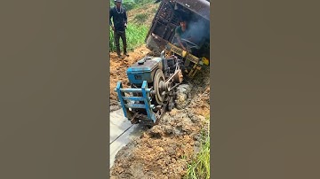 Xe Công Nông Lội Bùn Chở Gỗ Cà Phê #shorts #côngnông #congnong #máycày #automobile #farming