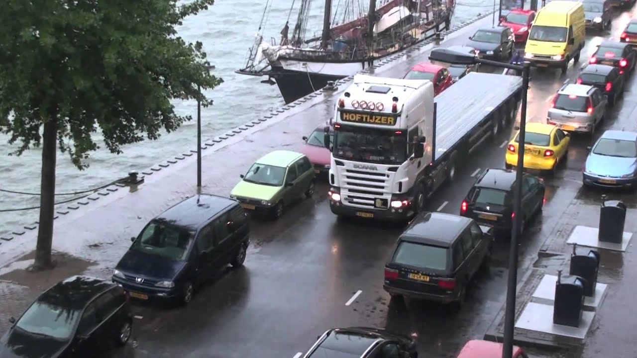 Verkeersinfarct Sumatrakade na Sail