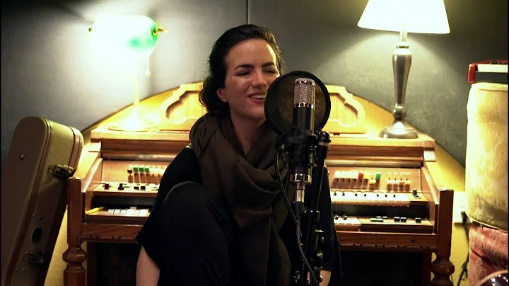 Alma Cook  Queen (Acoustic) | Live at Bedrock LA
