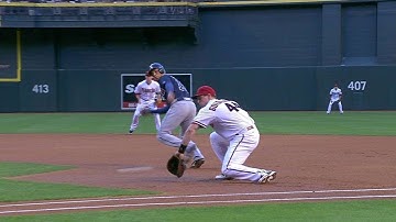 ATL@ARI: Goldschmidt starts double play in 1st