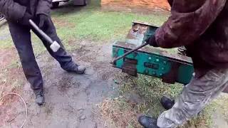 Готовим раму на трактор Бизон.(С чего начинается строительство трактора Бион? Как можно легко и быстро срубить заклёпки с рамы трактора Т-150., 2016-10-10T15:48:32.000Z)
