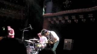 Deerhoof: Two Songs