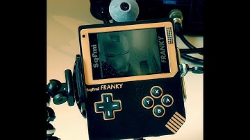 Gameboy Style Camera on Franky by SQFMI