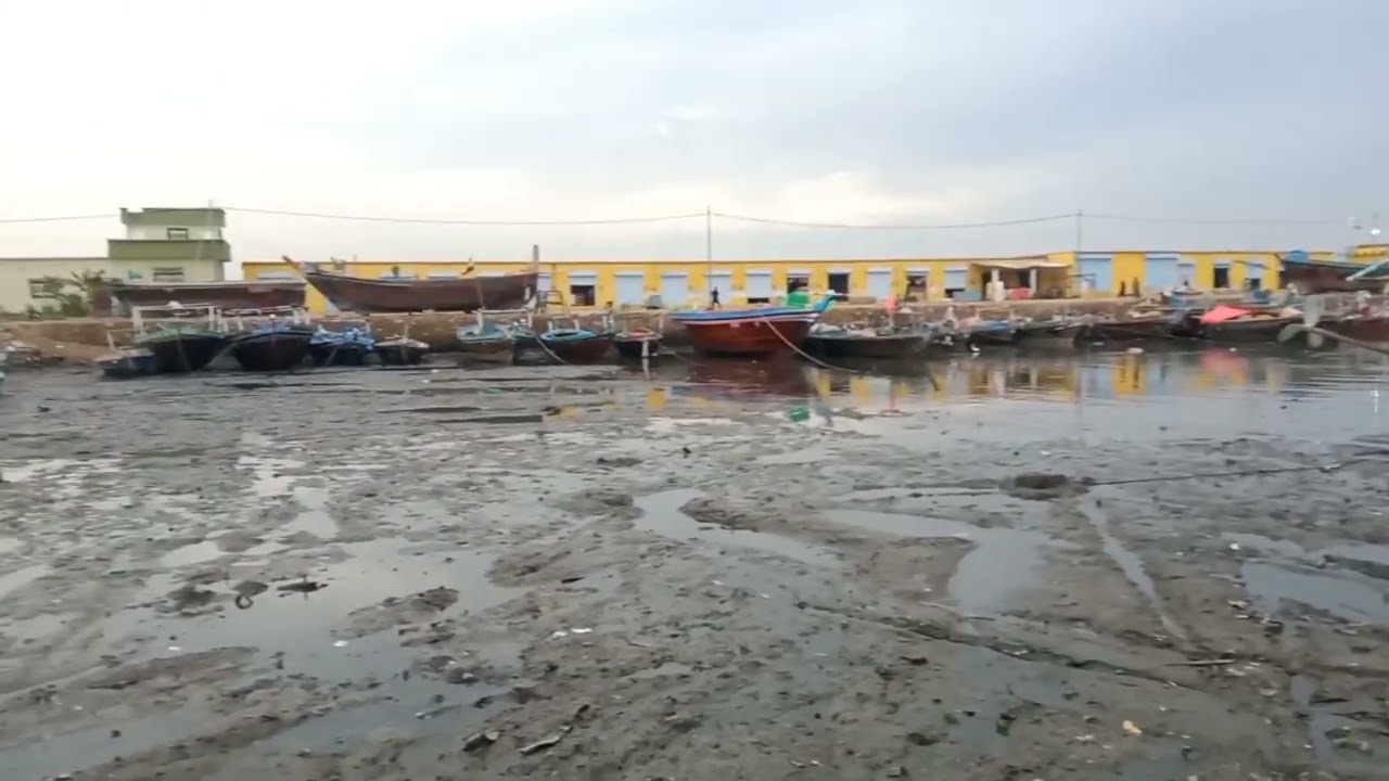 A view of Ibrahim Hadri beach after the rain