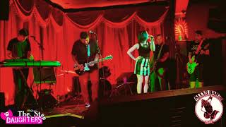 6 Under sneaker Pimps Cover By The Step Daughters   Alexs Bar