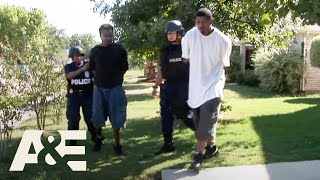 Dallas SWAT: Armed Robbery Suspects Hide In Random Person's House | A&E