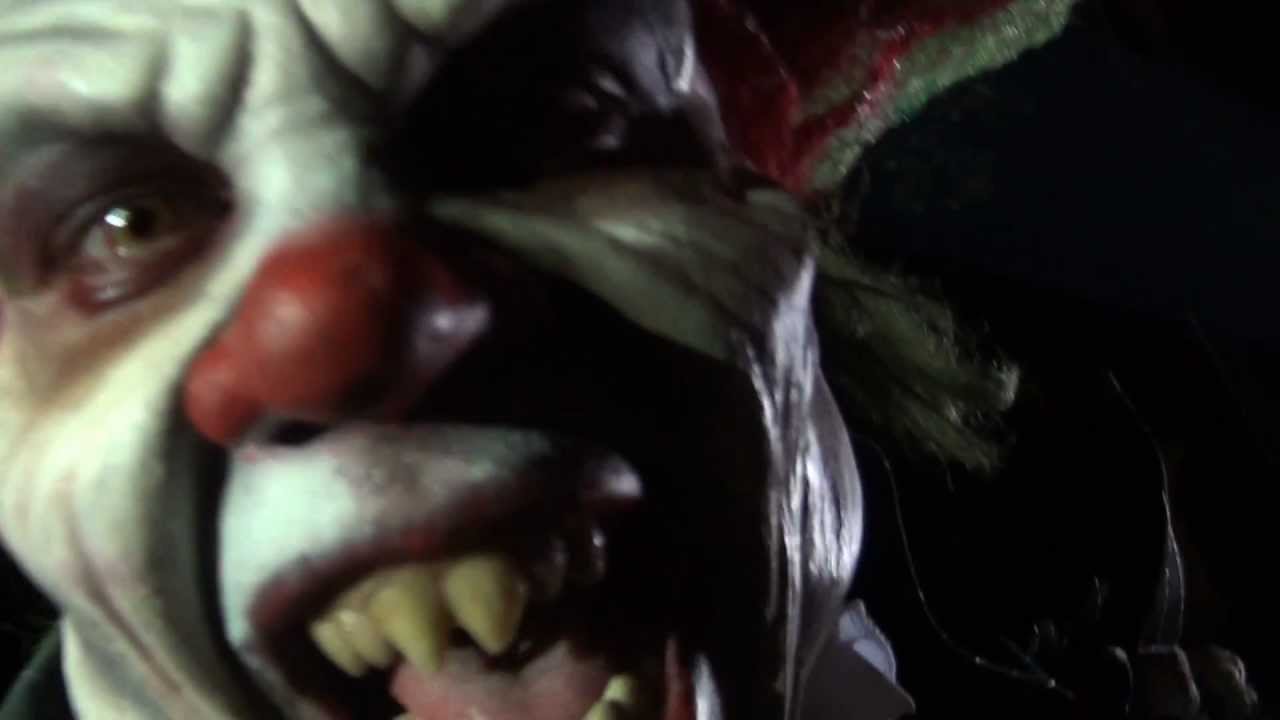 Eddie de Clown dronken op Fright Nights