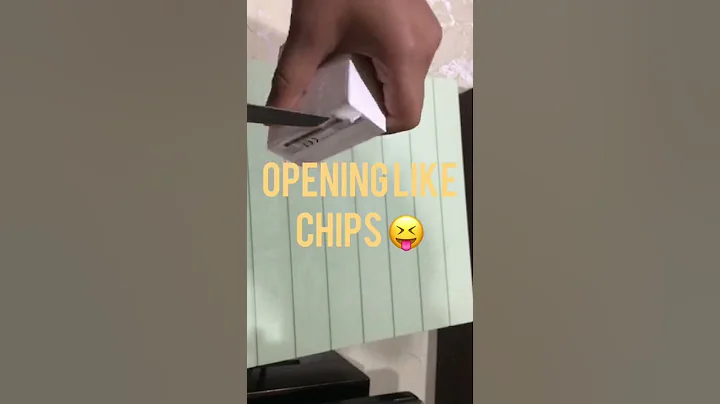 Unboxing and testing New Apple Adaptor USB type C