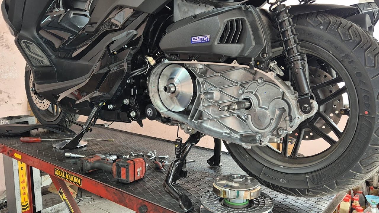 2025 Honda Forza 5Li Debriyaj Ve Tech Pulley Montajı