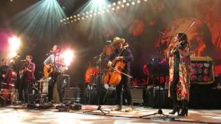 Avett Brothers cover of  Momma Tried - Greek Theatre 4.29.16