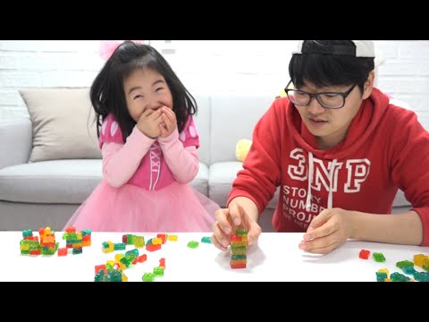 Boram Construye bloques de lego con juguetes de gelatina