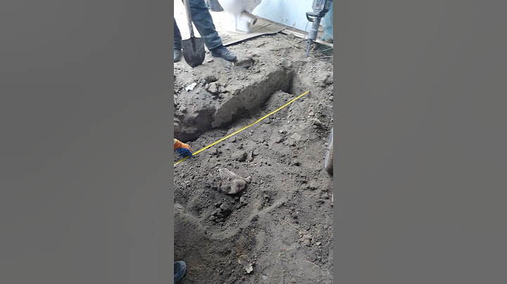нашли могилу под полом старого дома #ремонтвдоме #ремонт
