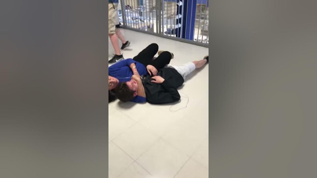 TEACHER CHOKE HOLDS STUDENT!!! YouTube