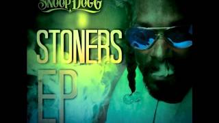 Snoop Dogg - It&#39;s Gettin&#39; Harder (Interlude) (Stoner&#39;s EP)