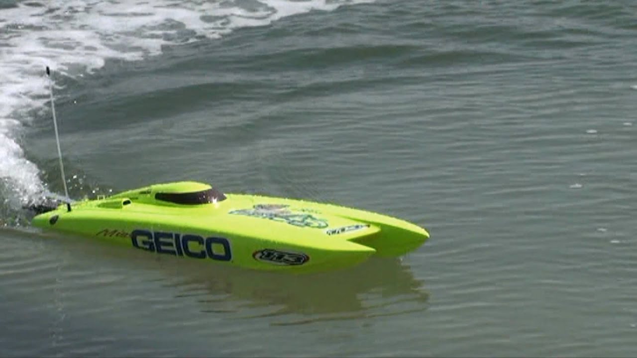 RC Electric Speed boat - Miss Geico from ProBoat - bu ...