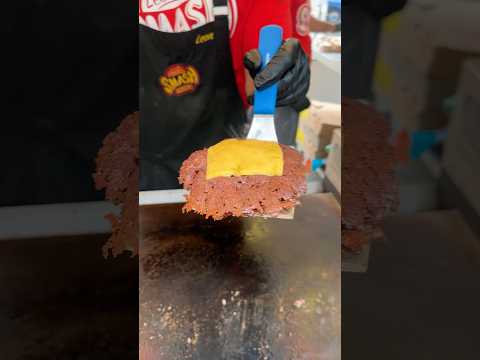 Crispiest burgers in Australia #burger #cooking #streetdood