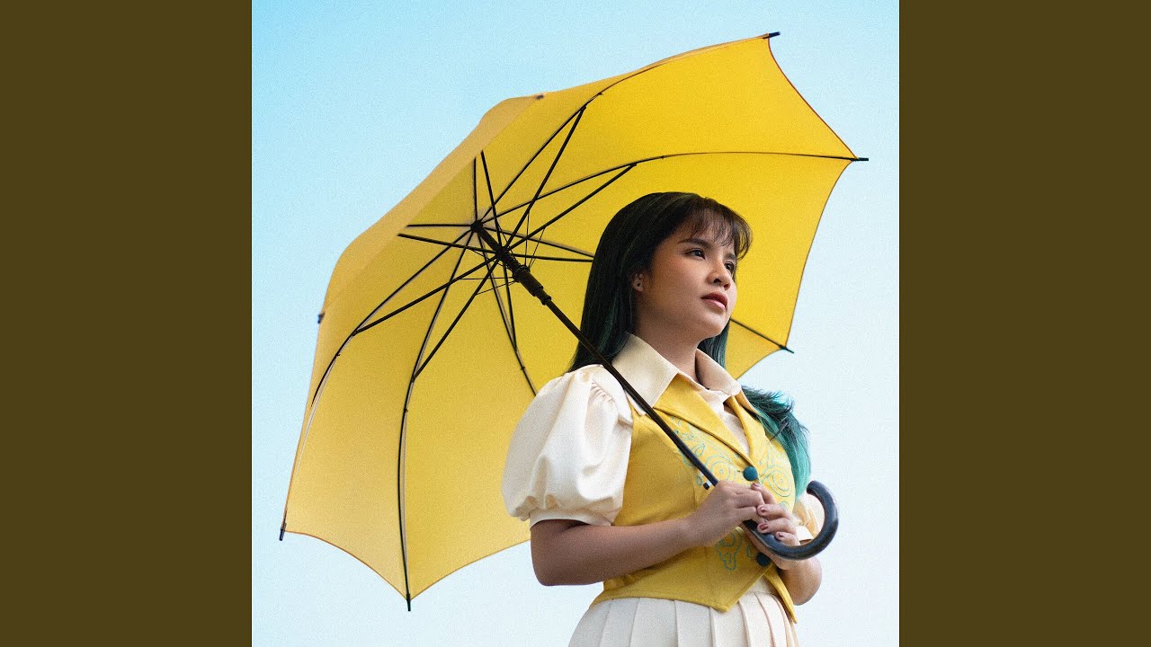 Sedia Aku Sebelum Hujan