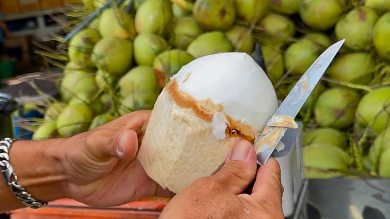 Amazing naked coconut cutting skills Thai Street Food YouTube