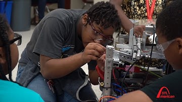 STL students get hands-on with robotics