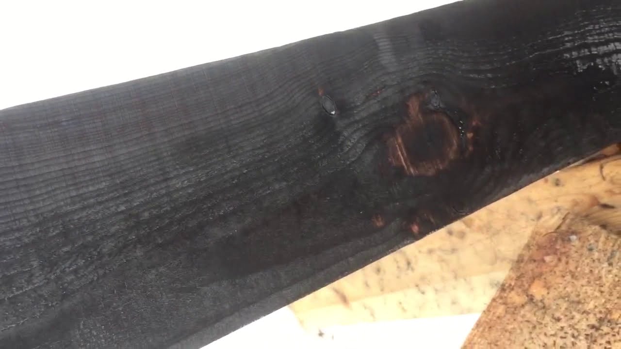 Браширование и обжиг доски - YouTube