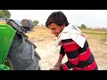 एक तो खड़ा नहीं होता और एक इतना हो गया कि पलट ही गया ॥ Swaraj vs JohnDeere Stunt Mp3 Song