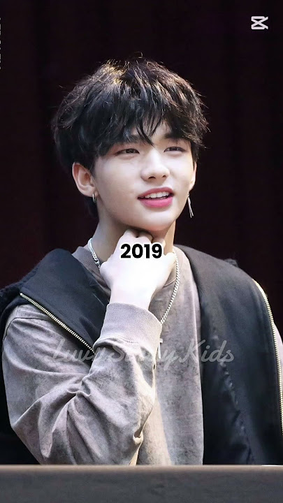 How can he be so cutee😭❤️🖤 #straykids #kpopskz #skz #kpop #hyunjin #evolution #hyunjinphotos