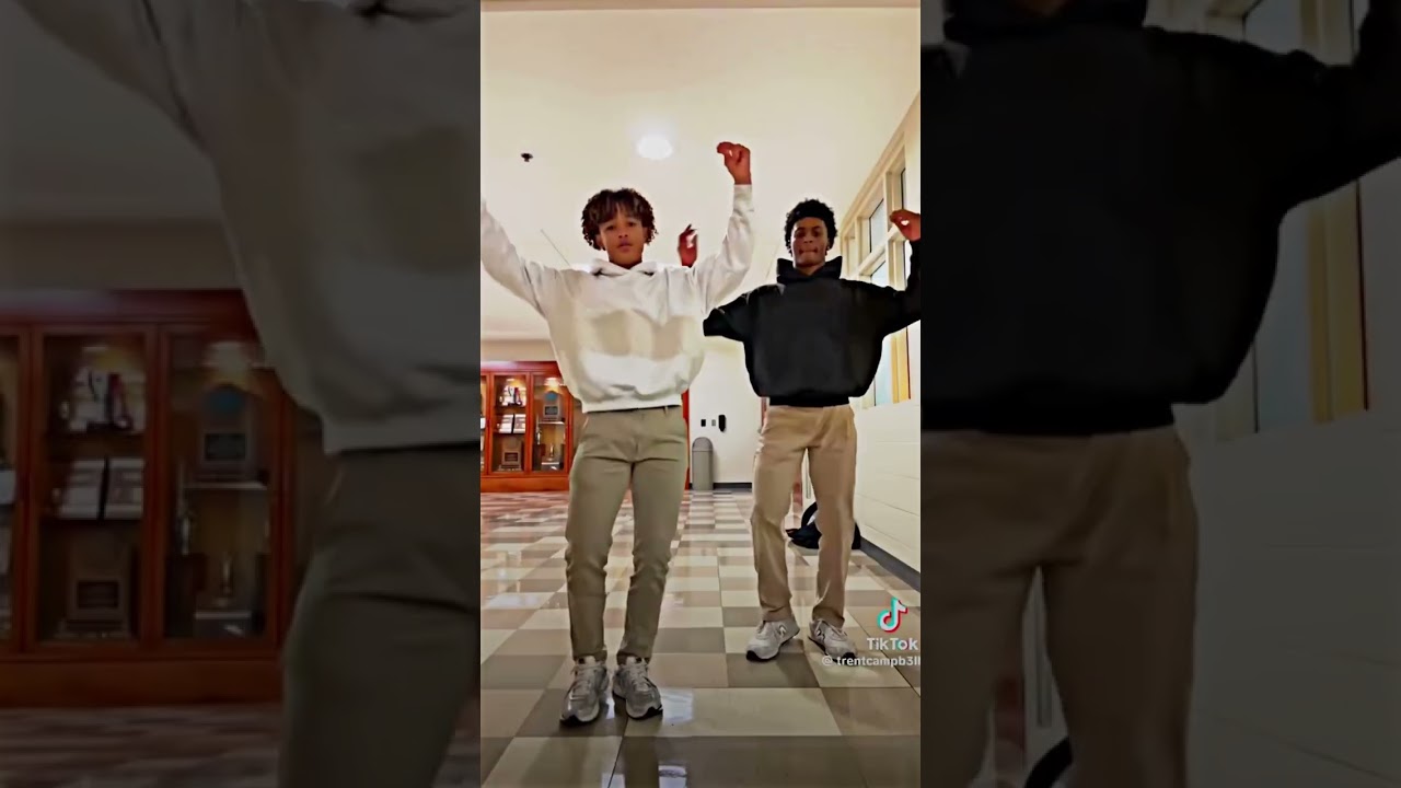 she go left and right🔥🔥