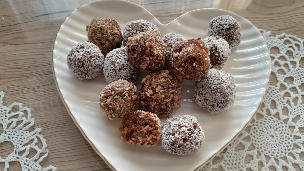 KUGLICE SA HURMAMA / URMAMA |