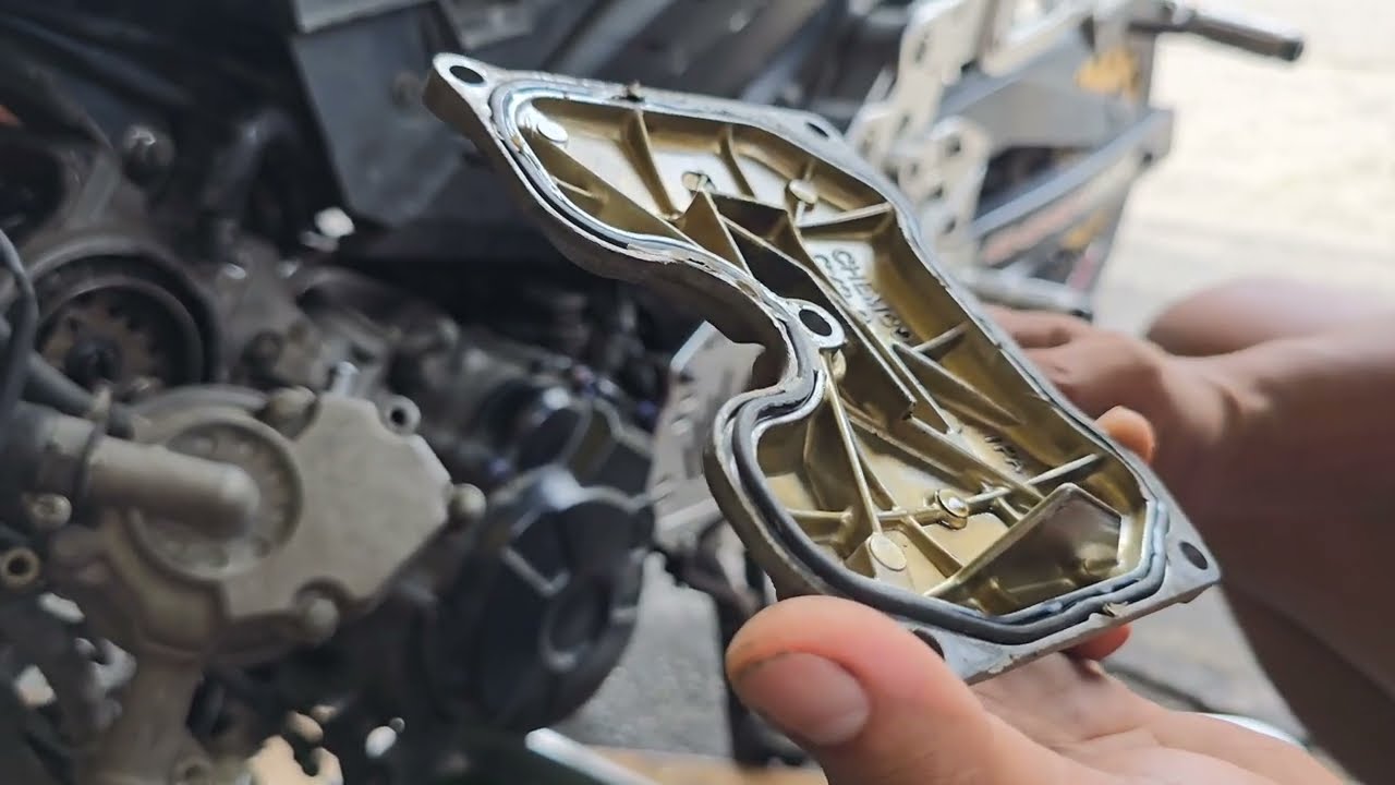 Yamaha Sniper 150 nabarahan na naman ang oil passage at sira din ang crank case oil seal.